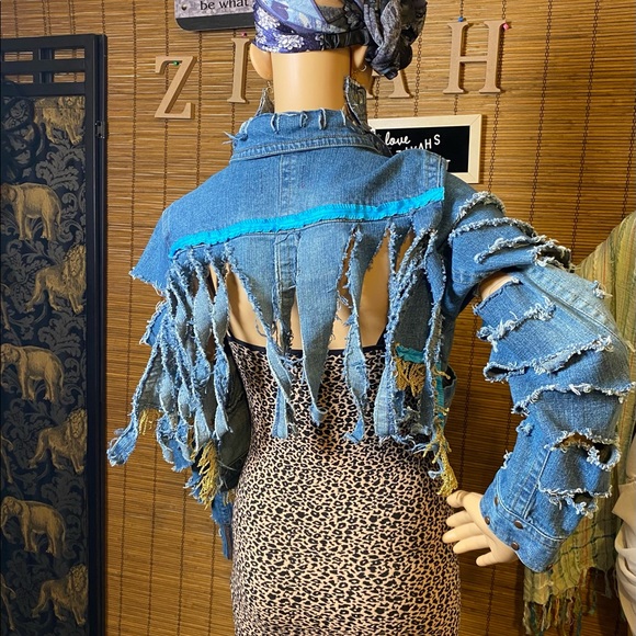 DISTRESSED REMAKE JACKET - Picture 1 of 8